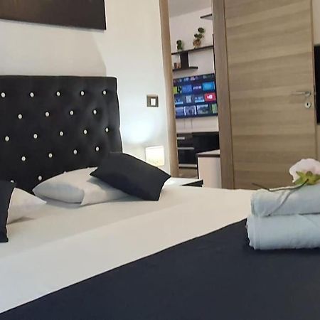 Alezzy Reasort Luxury Apartment 81 Prima Linie La Mare Navodari Bagian luar foto