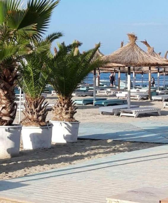 Alezzy Reasort Luxury Apartment 81 Prima Linie La Mare Navodari Bagian luar foto